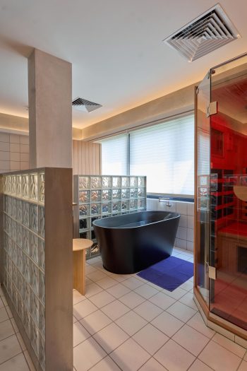semi-private bathhouse